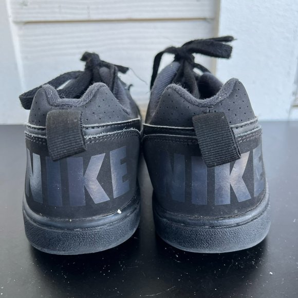 Nike Kids Court Borough Low 2 Grade School Black Shoes Sneakers Size 3.5 - Picture 7 of 12